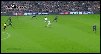 球迷最佳模仿对象，“边路天尊”的盘带技术如何实现？