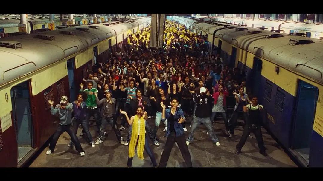 人性之光，苦难与希望并存的平行世界！评《贫民窟的百万富翁》