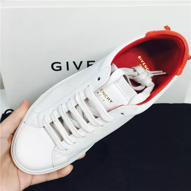 万搭小白鞋,C4N详解各路奢侈品小白鞋优缺点!想入手看这!