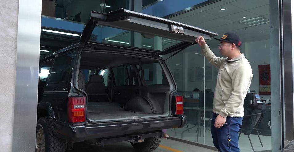 美式沙发还能越野只需2万，二手皮卡能否成为真香警告？