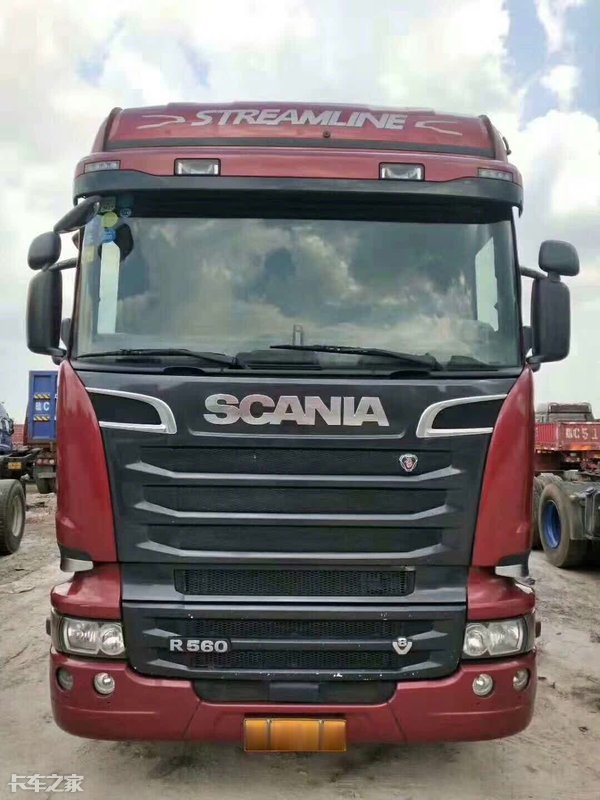 斯堪尼亚8x4牵引车多少钱一台,斯堪尼亚牵引车v8