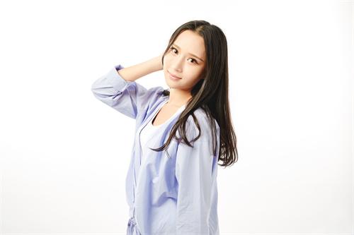 上班族脸上痘痘不断,痘博士来揭秘