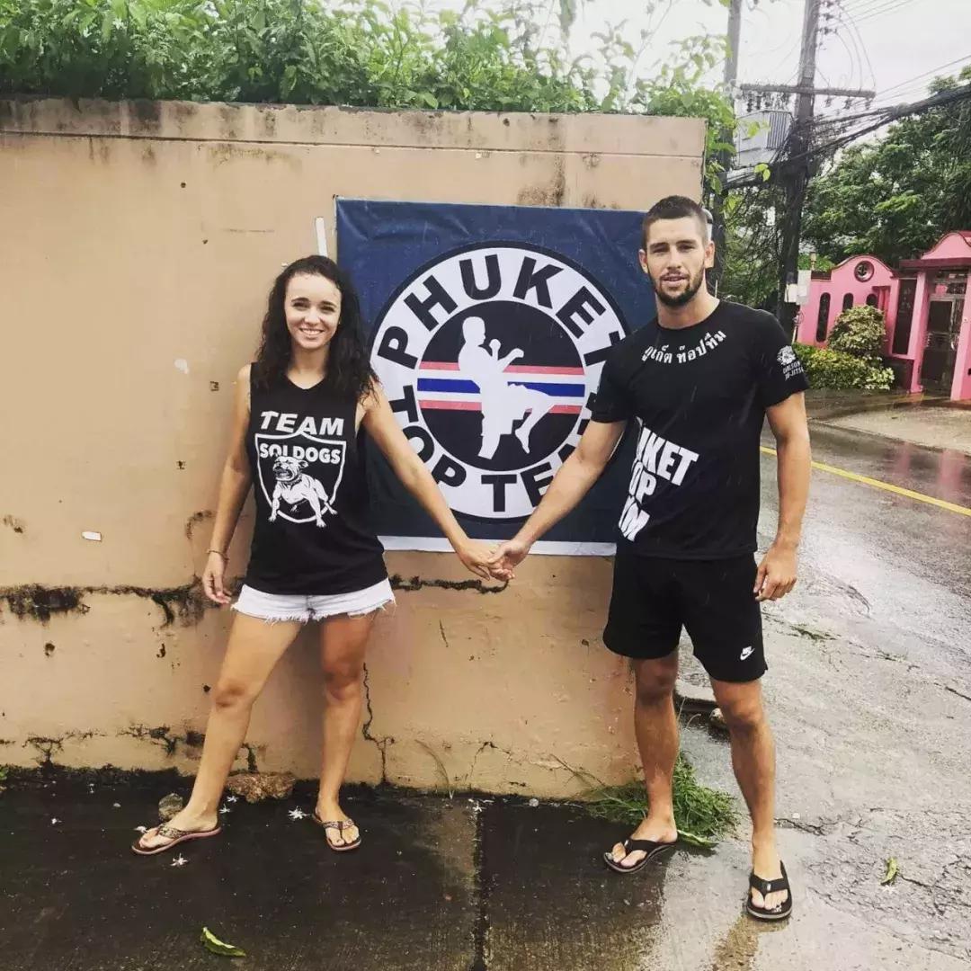 毒莲隆拉威攻击力排行,毒莲花隆拉威泰拳比赛