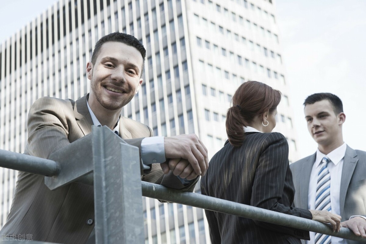 如何巧妙拒绝同事长期蹭车,同事有车不开下班蹭我的车怎么办