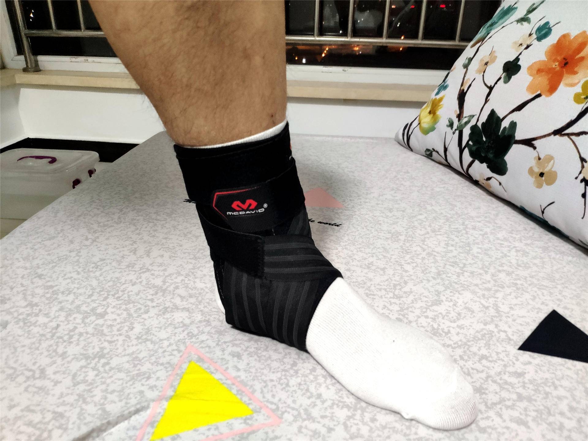 打篮球崴脚很久都不好,迈克达威护踝哪款适合打篮球