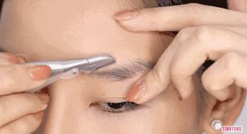 脸大头发卷发际线高怎么化妆,方圆脸脸大戴眼镜怎么化妆好看