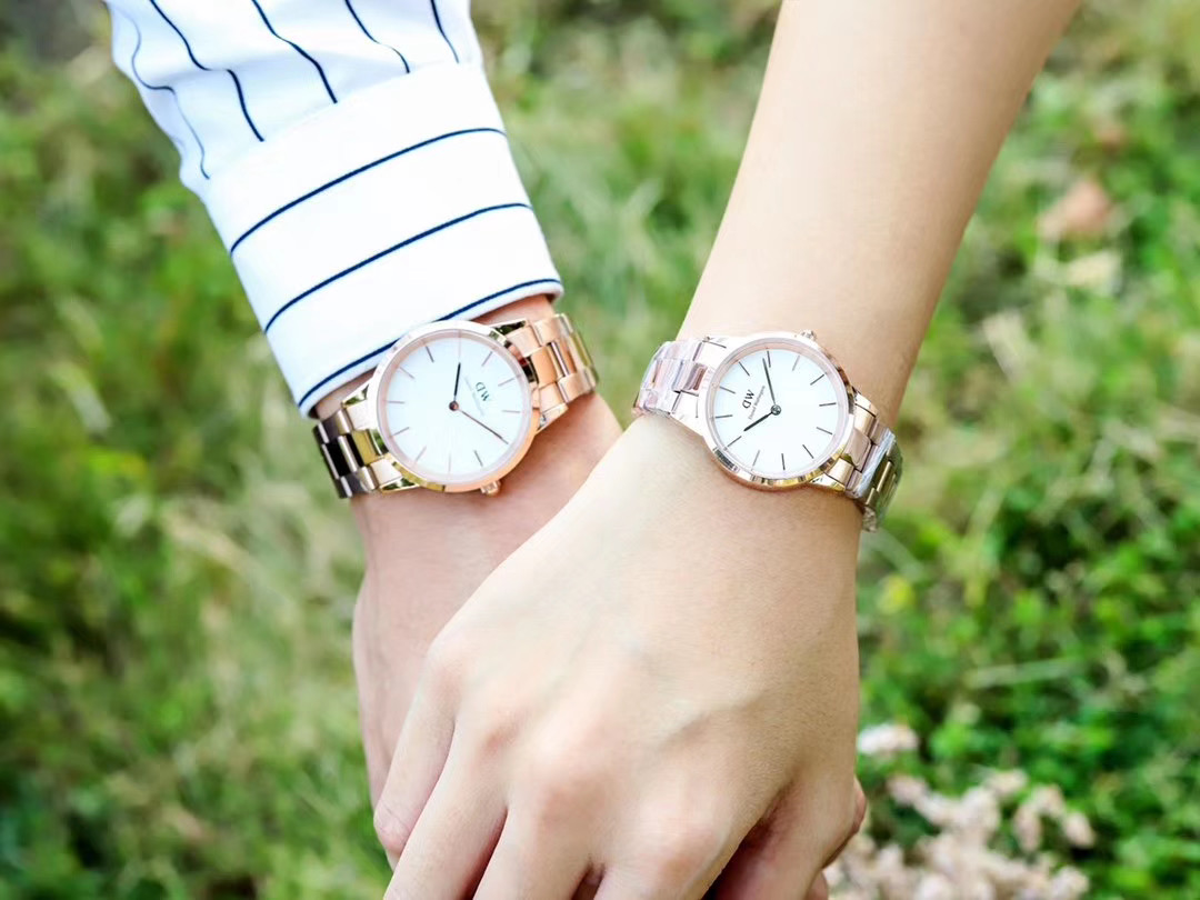 为什么那么多人喜欢dw手表,最受年轻人喜欢的机械表