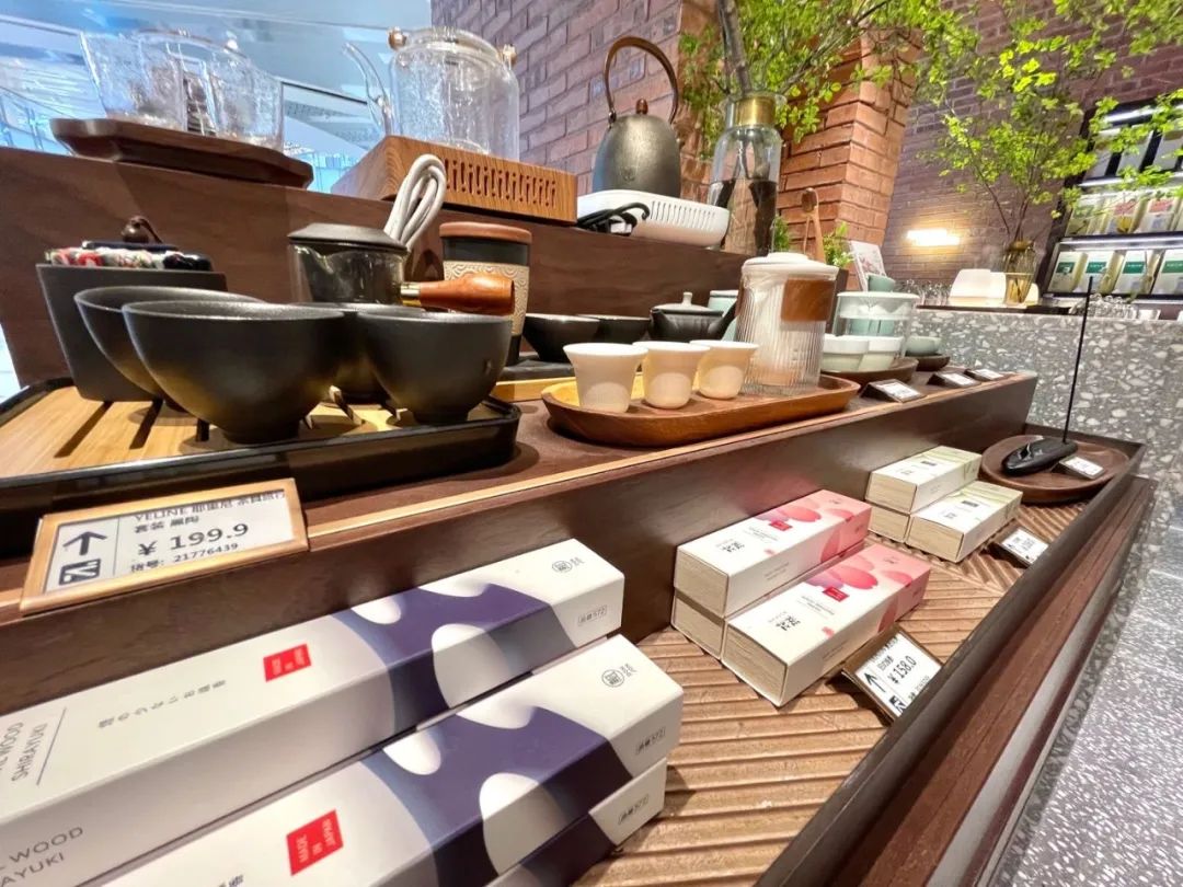 以烘焙出圈的家居集合店？实探「代字行家居」上海首店