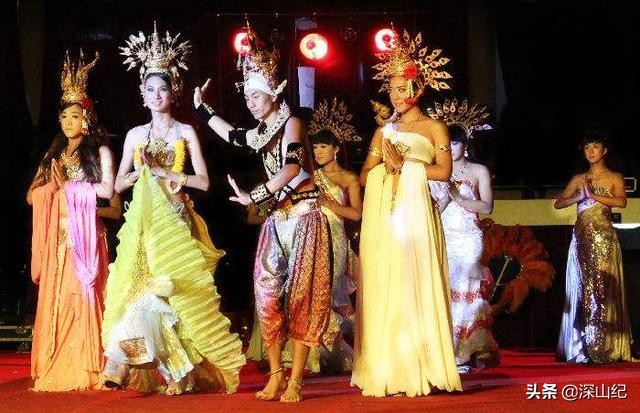 泰国人妖晚年如何度过？看到这种处理方法，忍不住鼻子一酸