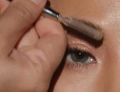 初学眉毛怎么画才能根根分明,新手画眉毛的技巧和方法