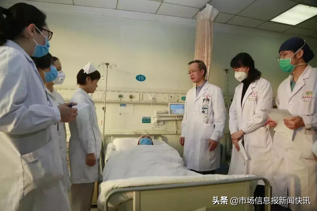 中国首例子宫移植生孩子,中国首例试管婴儿31岁产子