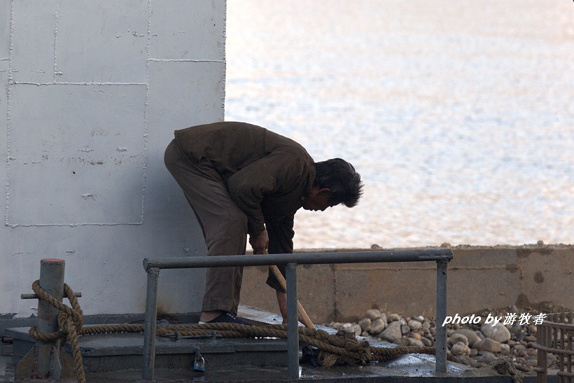朝鲜干活的人,朝鲜工人干活怎么样