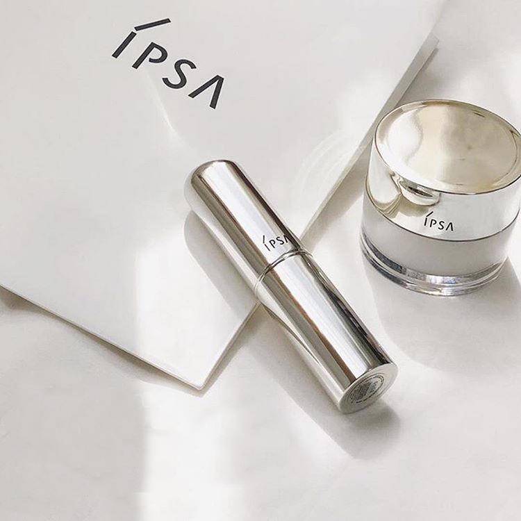 干燥肌肤该如何正确的补水保湿,修护干燥敏感肌肤的产品