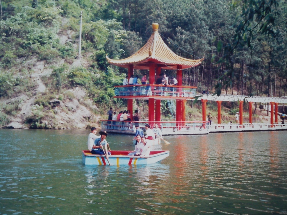 我们的青春永远炙热,我们的青春永远绽放