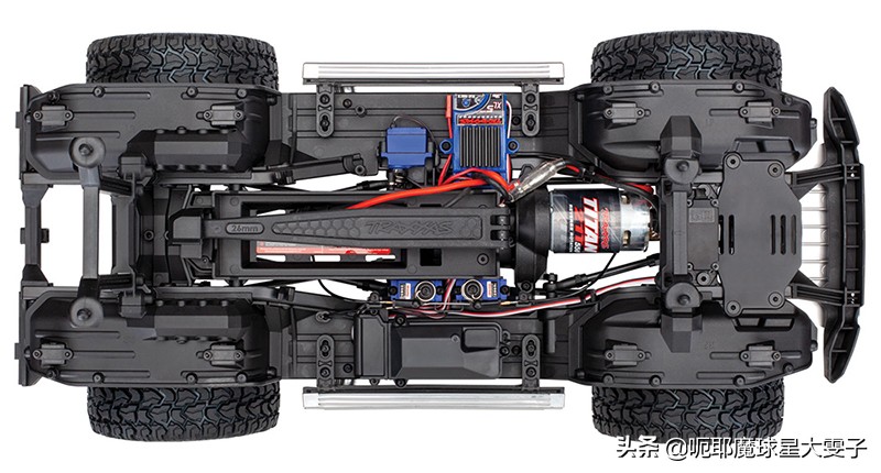 奔驰g5004x4在中国越野视频,奔驰g500高强度越野