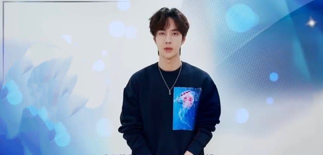 nike王一博穿搭,王一博nike加小香风穿搭