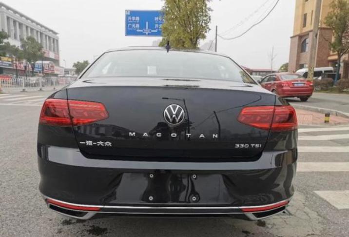 迈腾试驾视频330豪华版,迈腾试驾真实感受