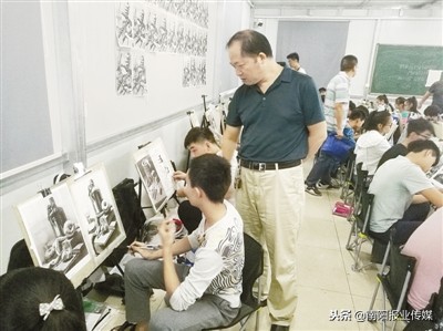 让梦想在特色中远航,让梦想在未来扬帆起航