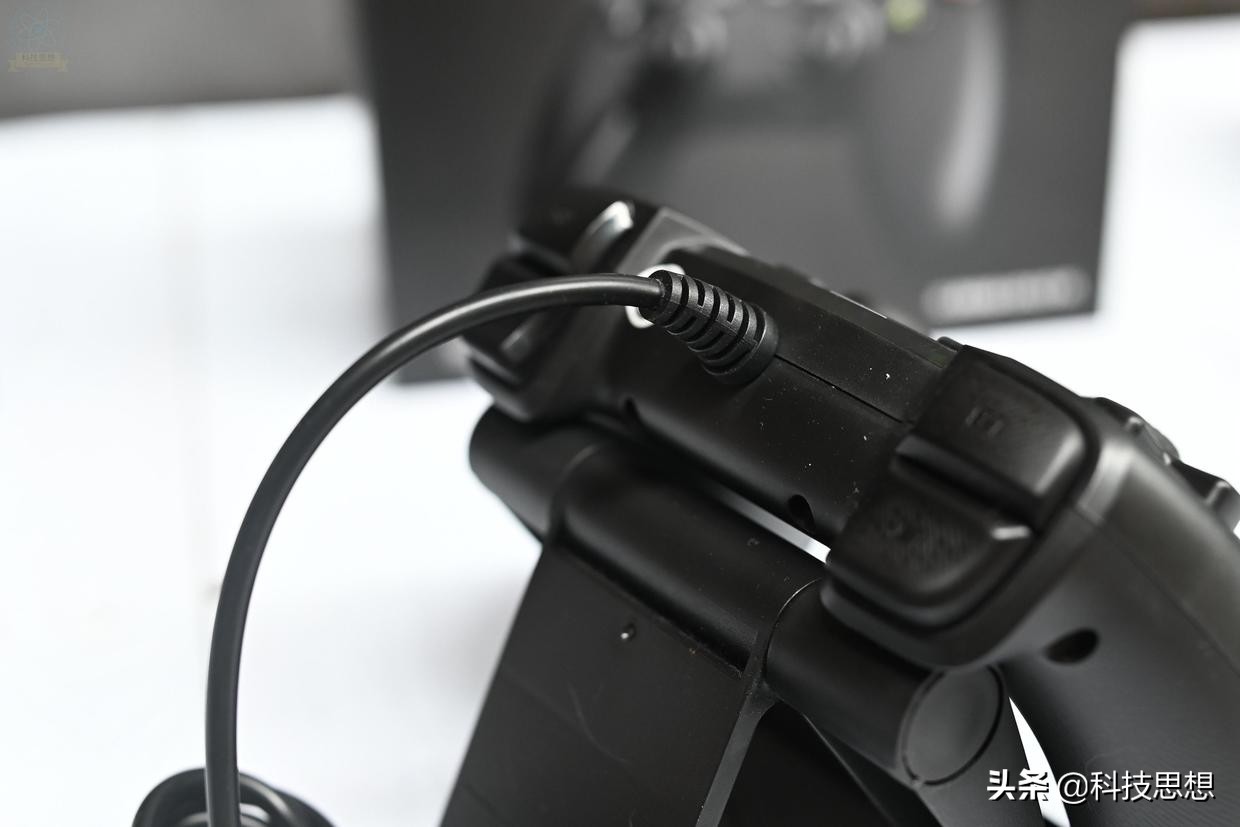 北通蝙蝠4游戏手柄上手体验,北通蝙蝠4手柄