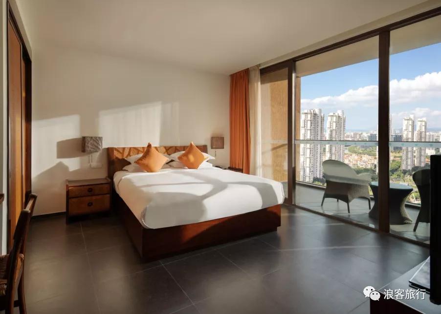 这里是集酒店、商场、餐饮、游乐园、探险王国一体的三亚度假酒店