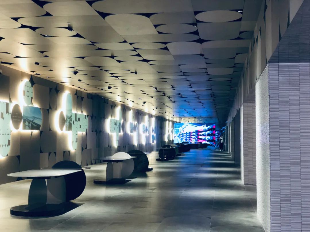 冠珠陶瓷新logo,冠珠背面logo印上去的