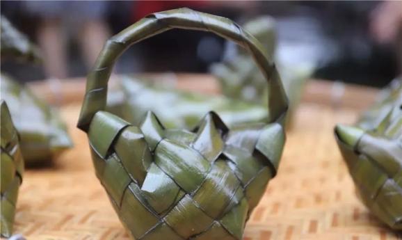 和菠萝类似的盆景,果实可以食用的盆景