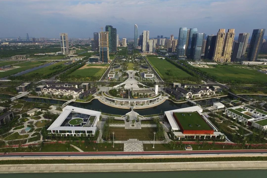 李坤军、叶建英、马锟、李永生丨东南西北，杭州楼市如何＂破茧＂