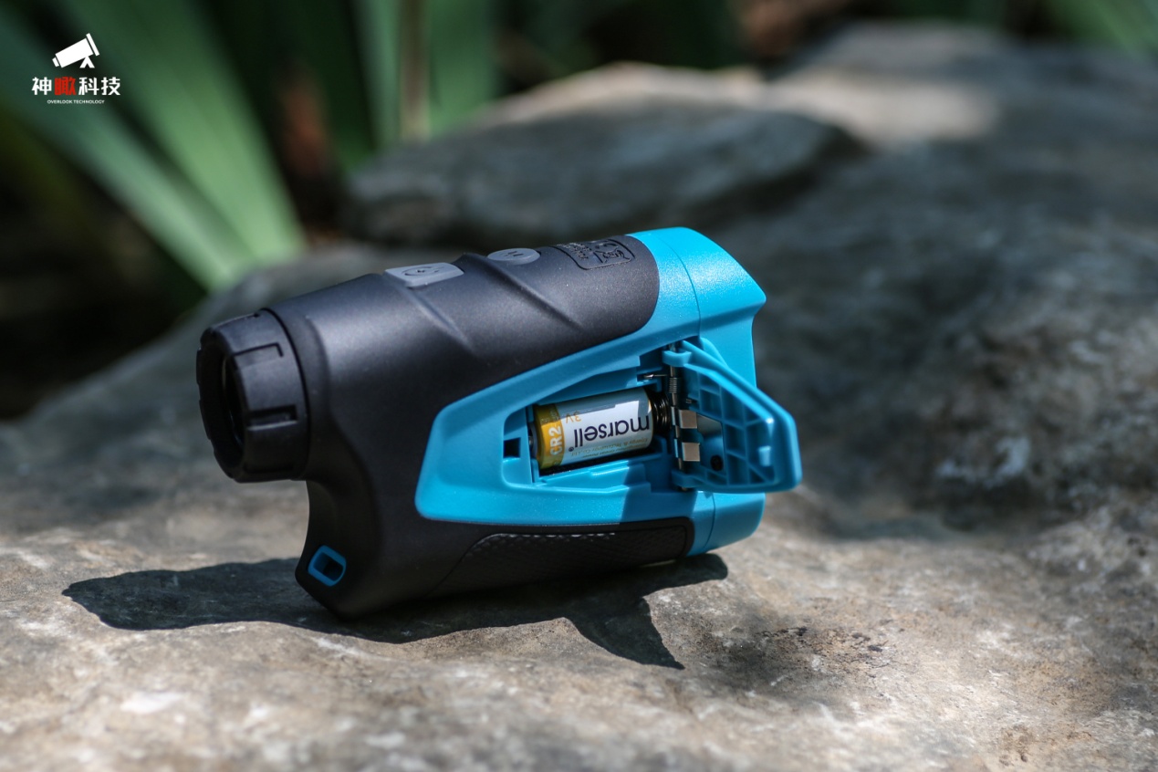 高尔夫球弹道补偿，泰格·伍兹不是梦PF230激光测距望远镜开箱