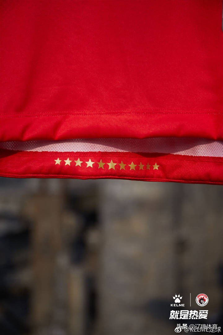 足球联赛卡尔美球衣,2022卡尔美新款球衣