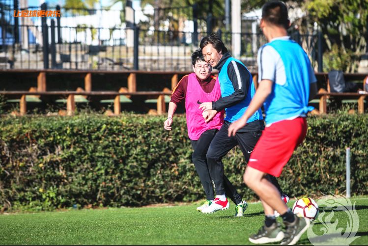 王小松武汉队,2018卓尔董事长王小松