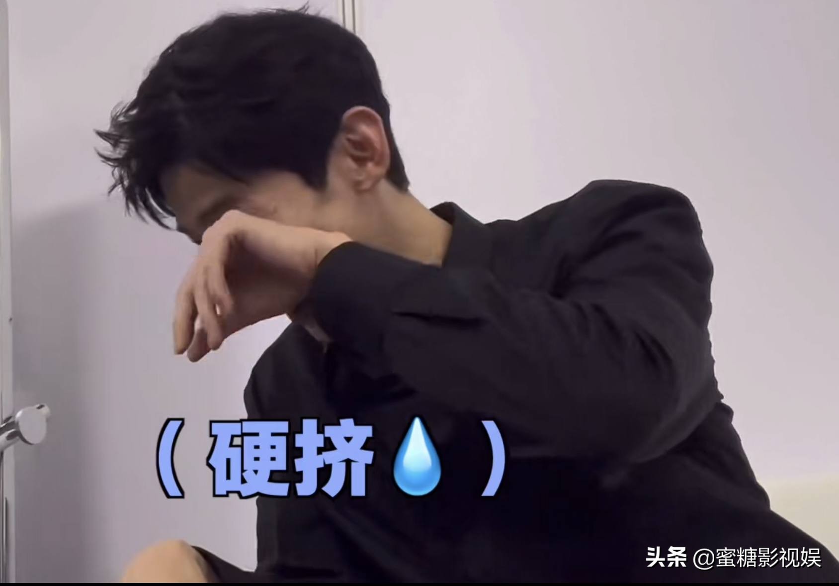 白敬亭搞笑怼人合集,白敬亭采访沙雕视频