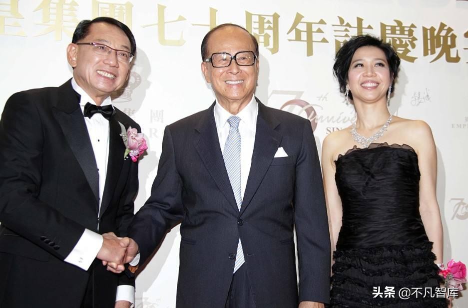 39岁负债3.2亿，61岁成上市集团老板，今比肩李嘉诚