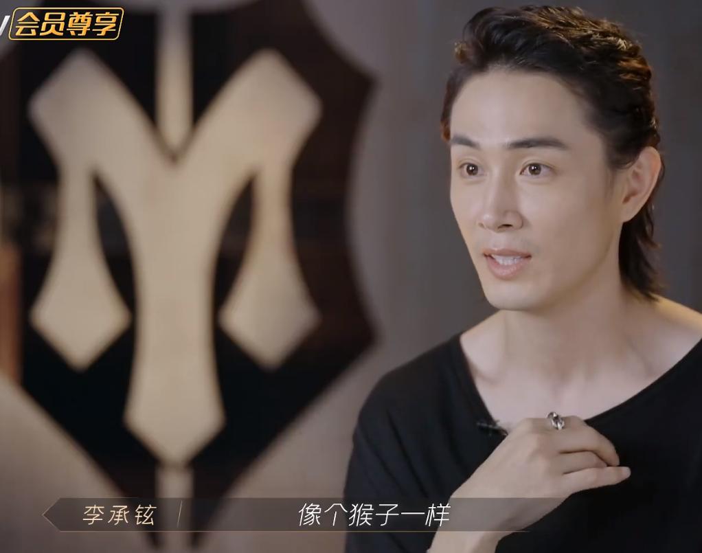 李承铉谈与戚薇的孩子,李承铉陈小春家庭幸福