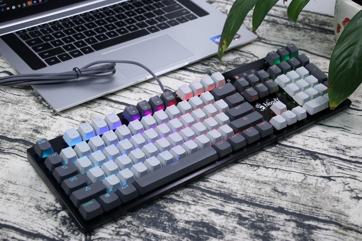 血手幽灵b770是热插拔么,血手幽灵b760t键盘测评