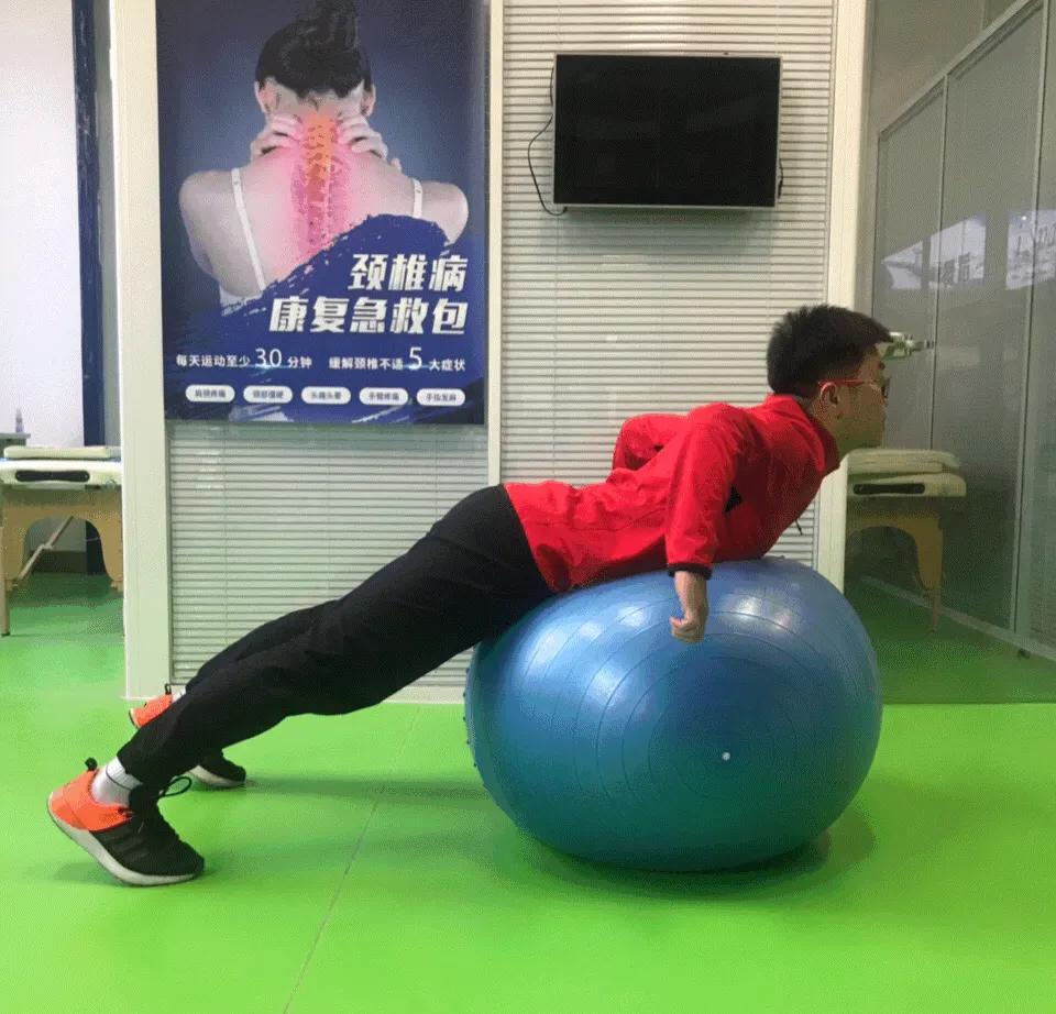 世界脊柱日别再忽视脊柱问题,一套很实用的腰椎病自我矫正方法