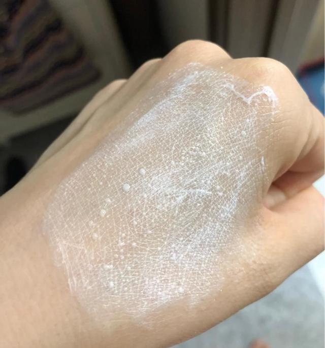 新款兰芝隔离为什么用了搓泥,兰芝隔离怎么使用不卡粉