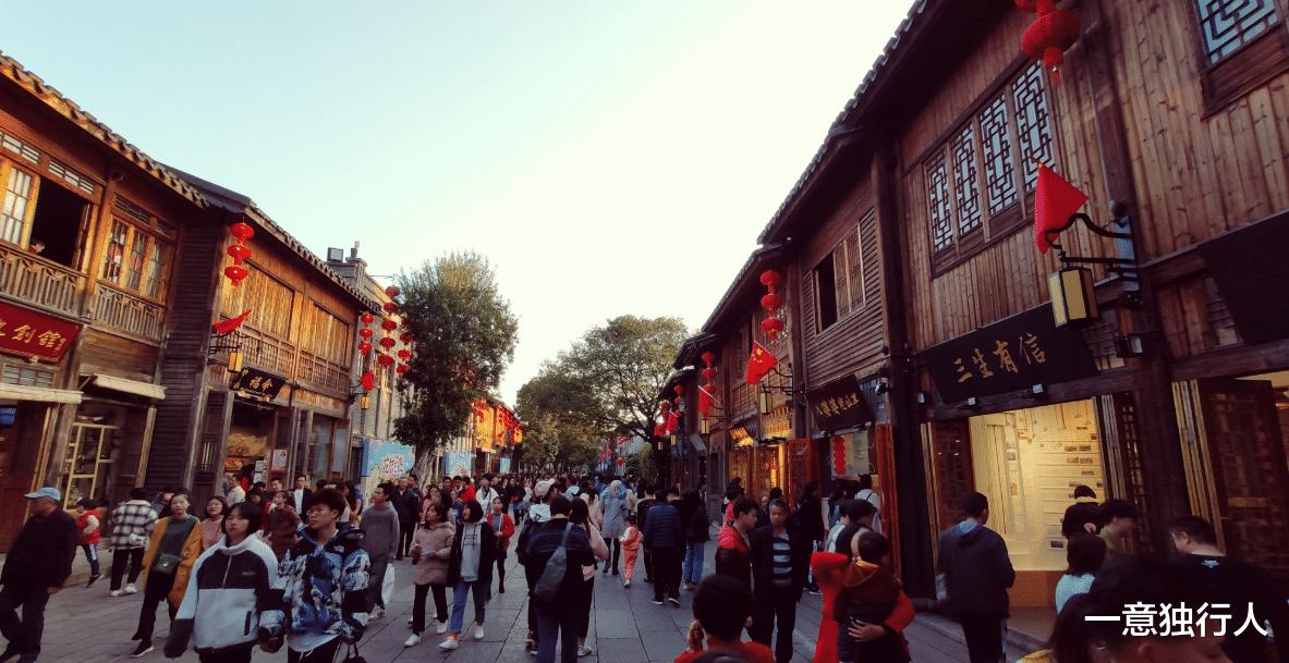 旅游行业自救之路,旅游业的惨淡期