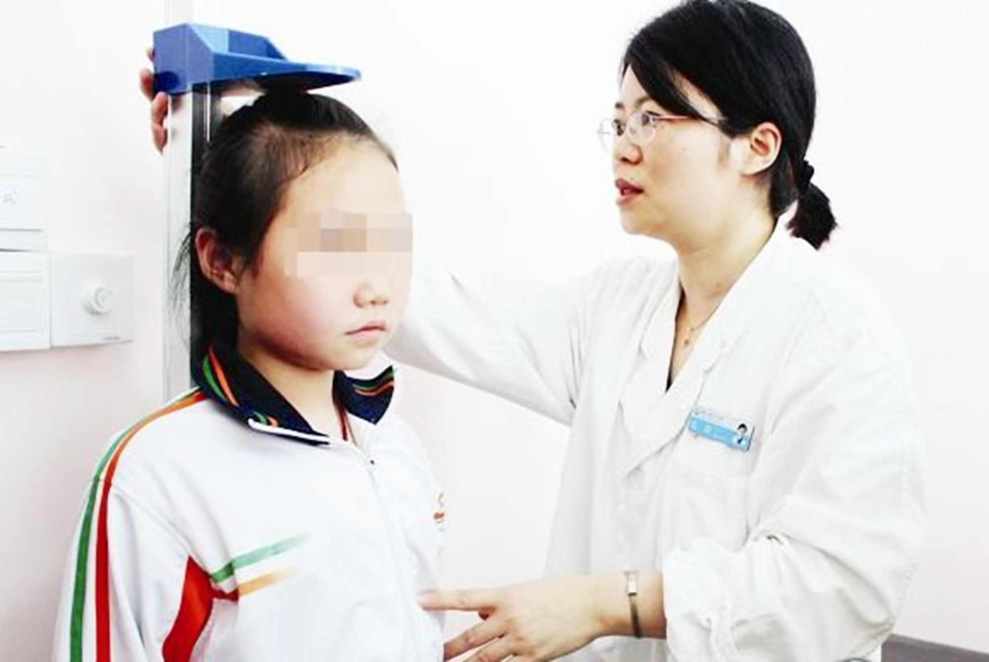 孩子能不能长高看哪里,如何判断孩子腿部发育