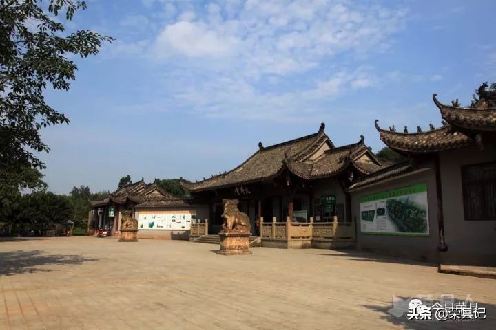 贴金箔弥勒佛,贴金箔佛像是真的吗