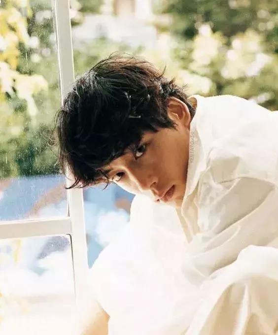 夏天清新感,来自这位日本“第一盐系男”