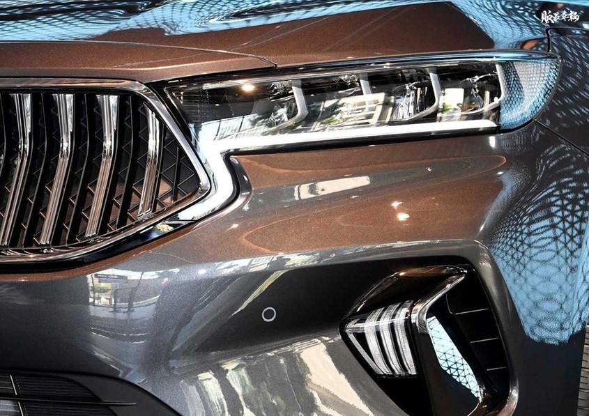 起亚k7凯尊叫什么名字,起亚k7和凯尊有什么区别