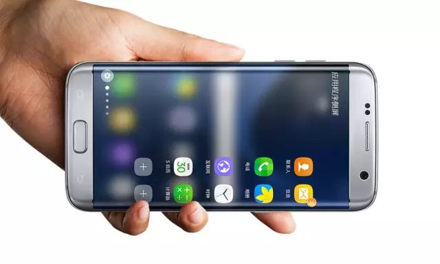 智能手机发展十年,你知道屏幕都发生哪些翻天覆地的变化吗?