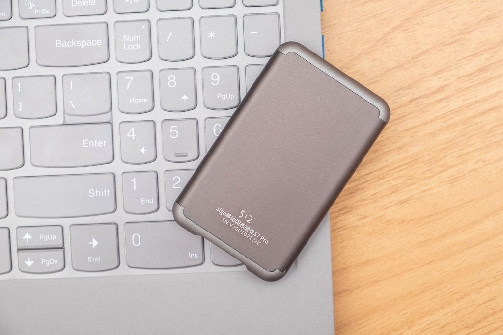 爱国者s7移动固态硬盘质量怎么样,爱国者s7固态硬盘指标