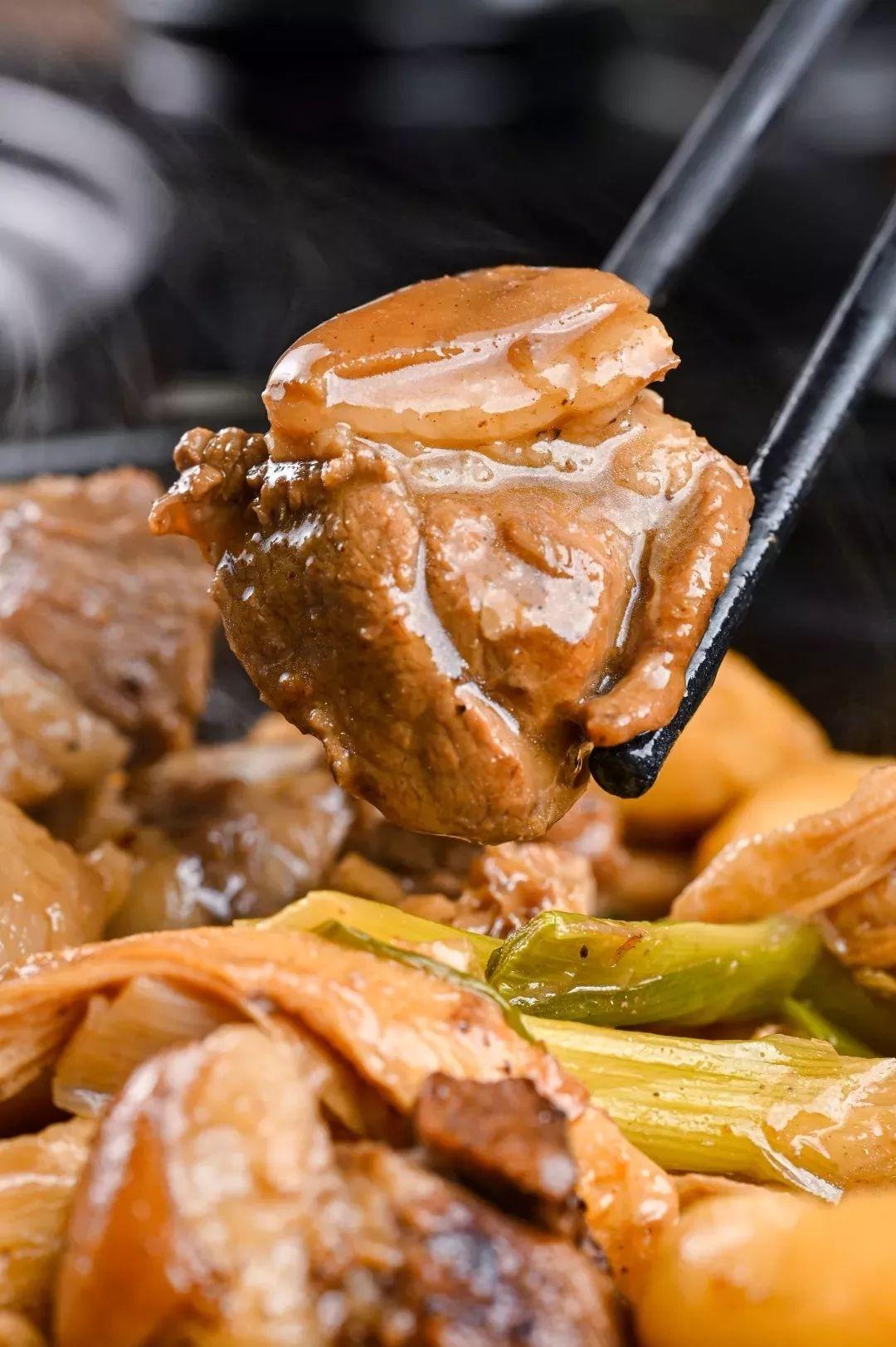 4000m²「平价海鲜」，还藏了个老广早茶，鸡煲、羊肉、虾蟹