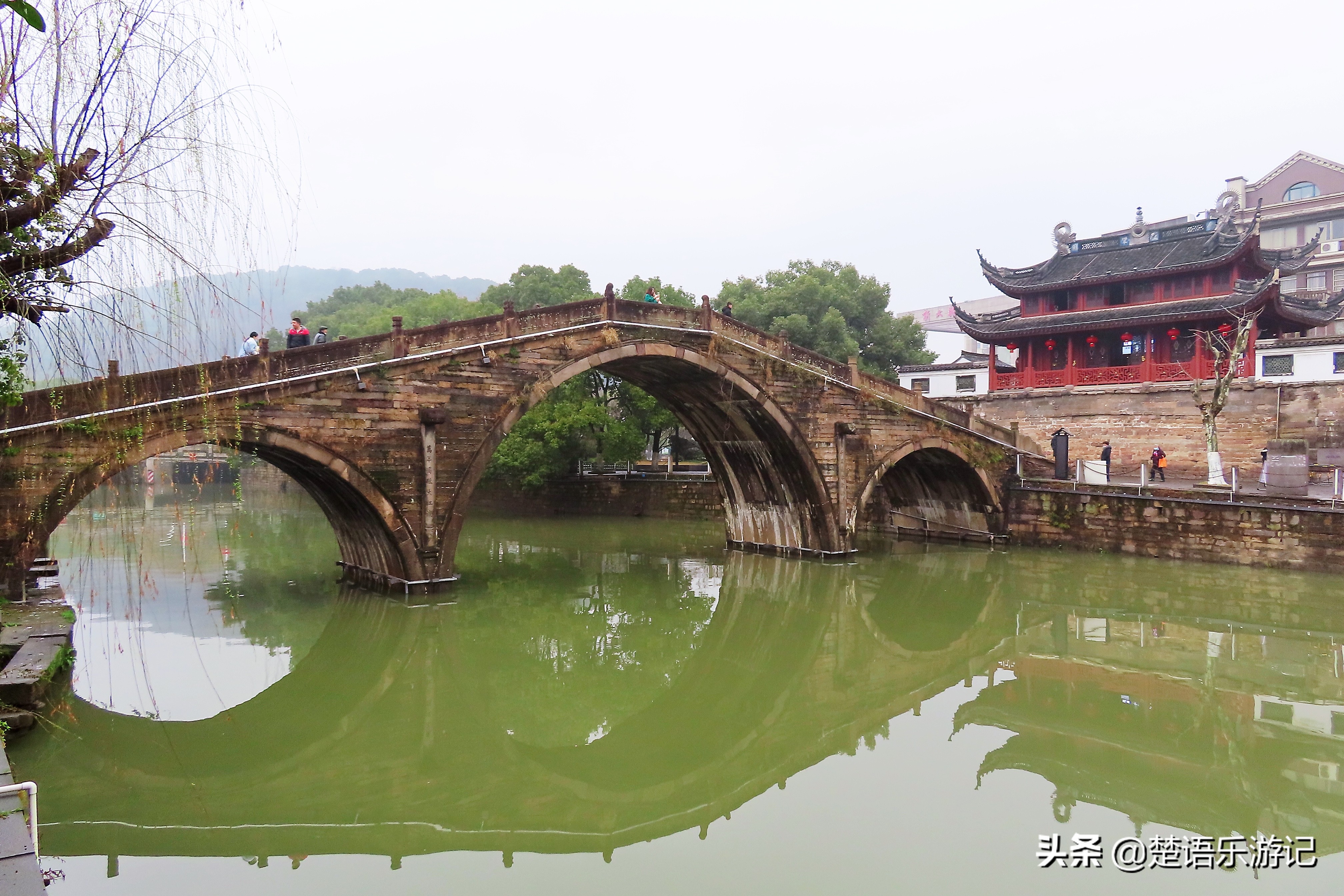宁波十大名古桥之一，被称为“浙东第一桥”，原来旅游人气这么旺