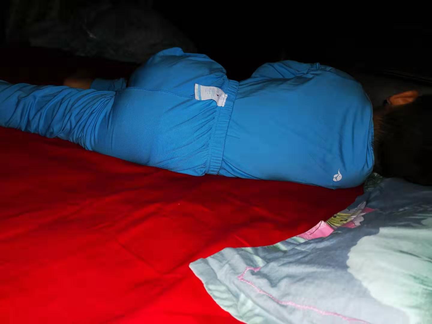 过敏宝宝身上起干性湿疹怎么办,宝宝脖子湿疹和热疹一起怎么办