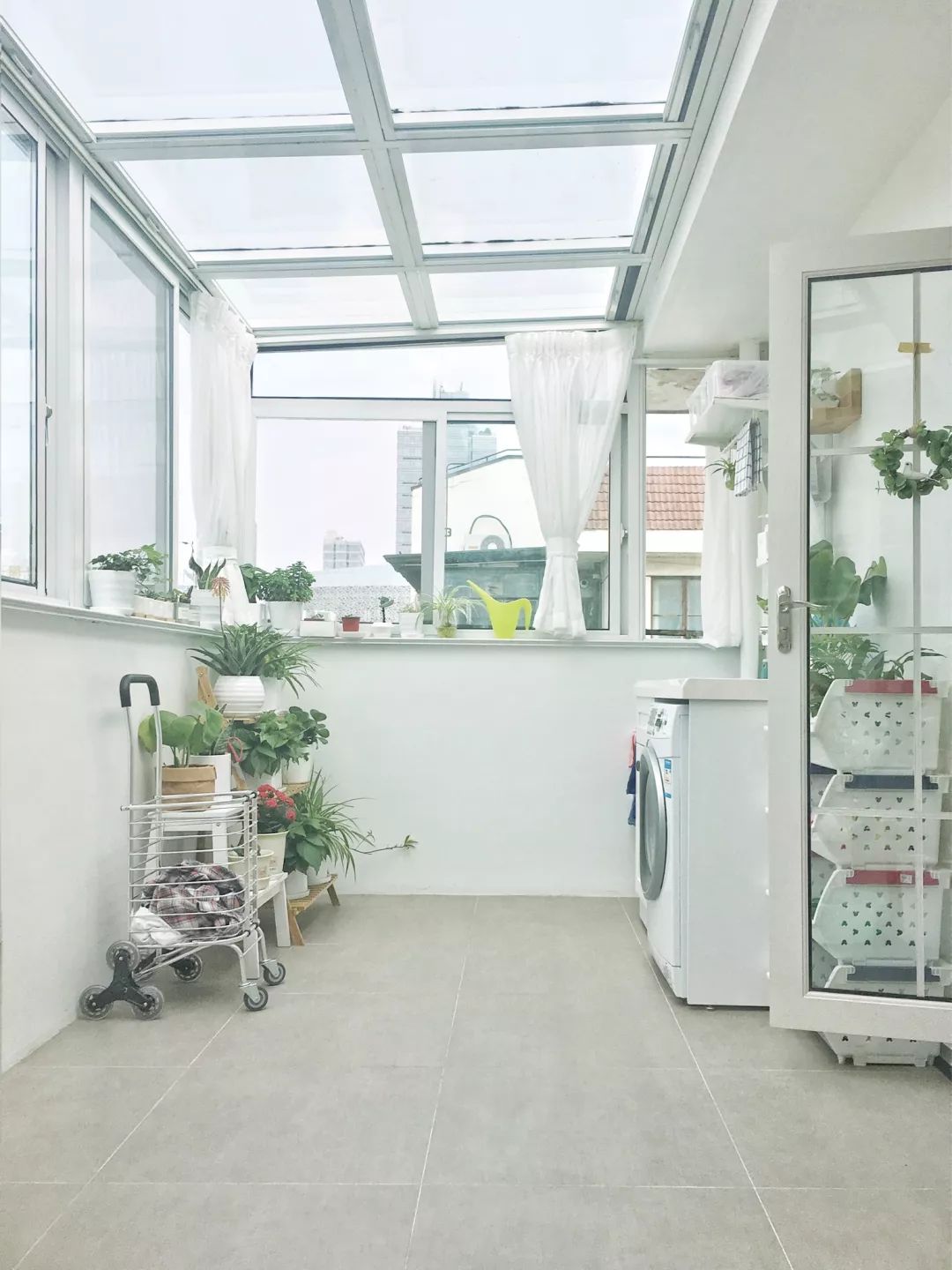 72平两室一厅现代轻奢风格,北欧阳光房120平