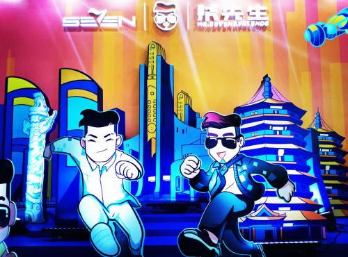 柒牌品牌男装紧袖立领秋冬夹克,李连杰柒牌中华立领男装视频