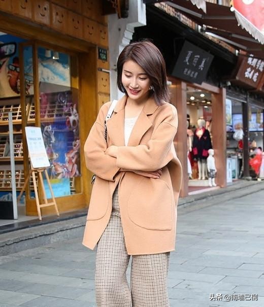 驼色这样搭配穿出天然的高级感,浅驼色怎样搭穿出高级感