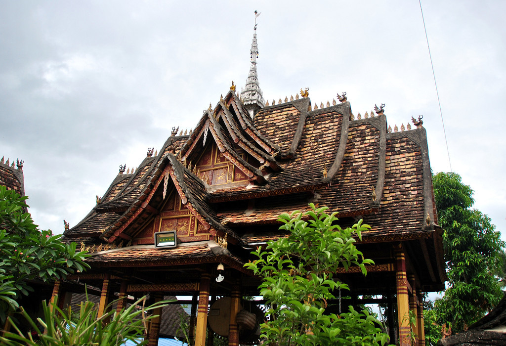 昆明西双版纳沿途的景点有哪些,昆明至西双版纳沿途旅游景点